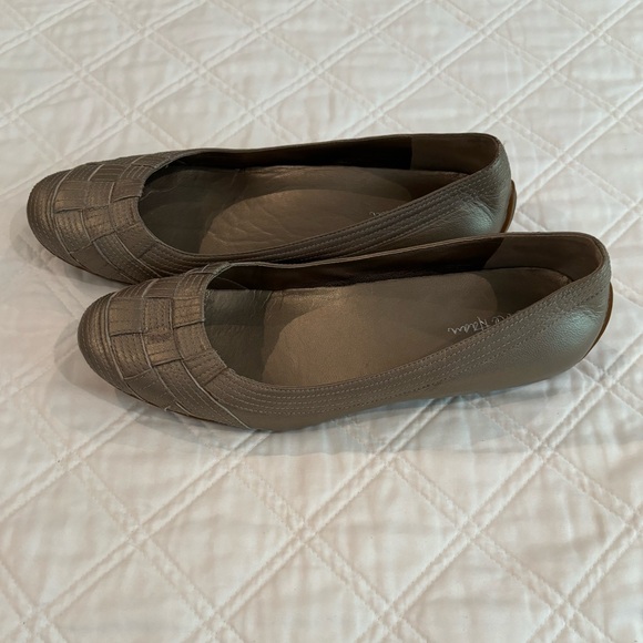 Cole Haan Women’s Ballet Flats - Picture 6 of 10